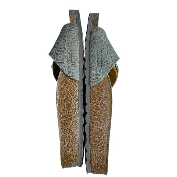 Birkenstock Womens Size 37 Madrid Big Buckle Sandals Ceramic Pattern Blue Gold - Picture 9 of 10